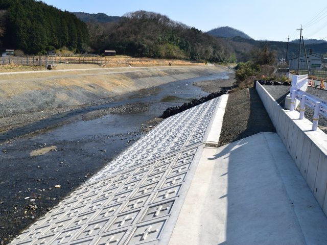 河川工事